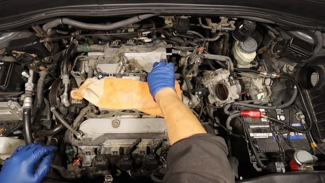 Como cambiar la junta de la tapa de válvulas Honda Pilot (2003-2008) смотреть онлайн