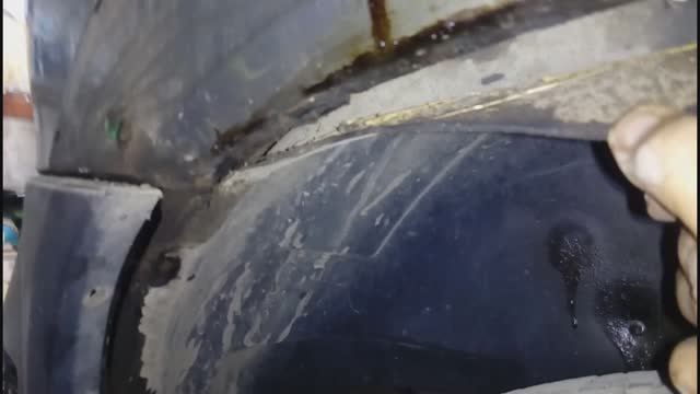 Нива шевроле 2012г.в., ржавчина и заднее правое  крыло.