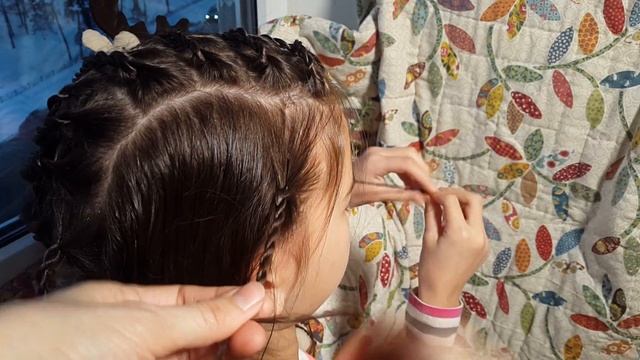 Много косичек. 44 жгута и 4 прически // Lots of little rope braids смотреть онлайн