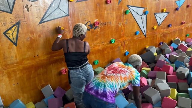 Fun Things To Do In Lagos | Eating Sushi For The First Time | Fun Places In Lagos смотреть онлайн