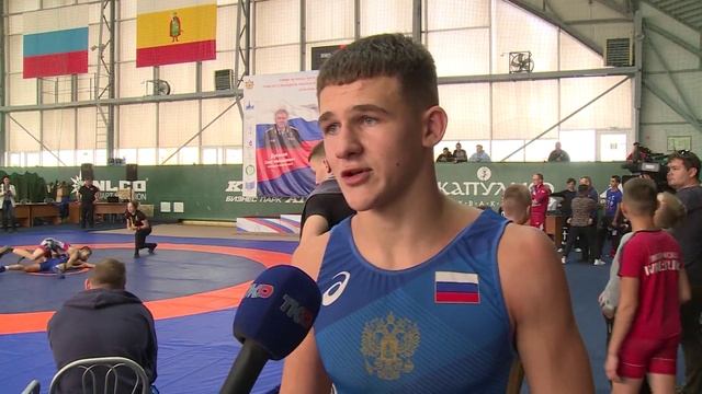 В Рязани прошли Всероссийские соревнования по греко-римской борьбе смотреть онлайн