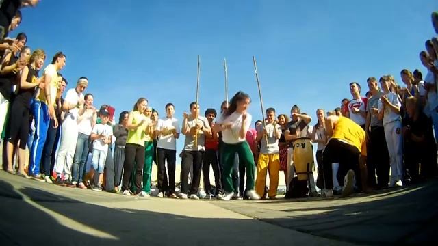 Roda de Rua - REAL Capoeira Kazan (Part 2) смотреть онлайн