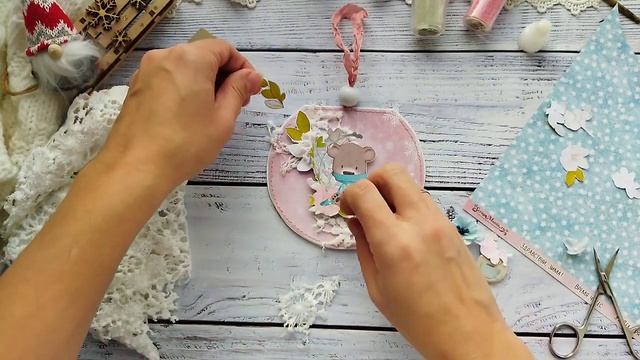 Мастер-класс ScrapMania. Открытка-елочная игрушка. Коллекция "Новогодняя Ванилька" смотреть онлайн