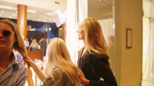 How Top Model Candice Swanepoel Gets Runway Ready | Diary of a Model | Vogue