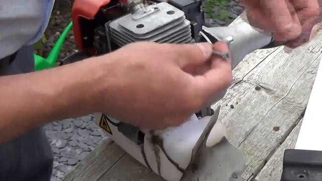 Repair of two stroke engine смотреть онлайн