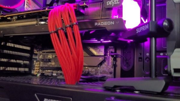 Radeon RX 6700 XT RED DEVIL