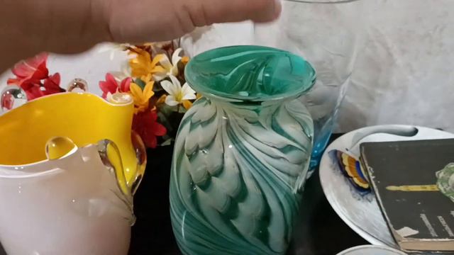 Новое поступление красивых, старых вещей смотреть онлайн