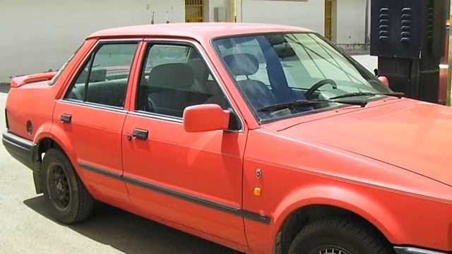Classic Ford Orion 1.6 i Ghia смотреть онлайн