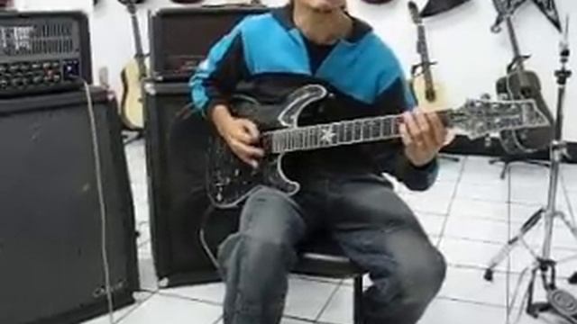 Carvin V3 e Schecter Exotic Star - Willian Matheus na Rexsom смотреть онлайн