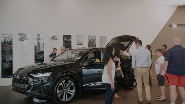 New Audi Q8 Launch смотреть онлайн