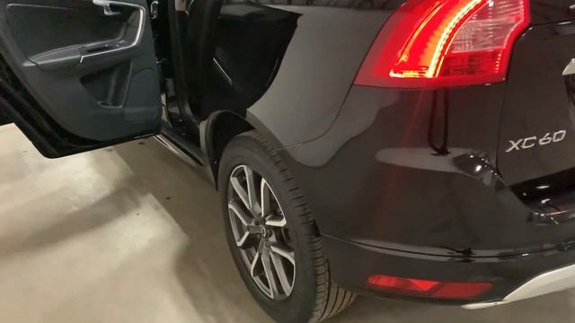 2017 Volvo XC60 T6 Dynamic (XYZ Motors) смотреть онлайн