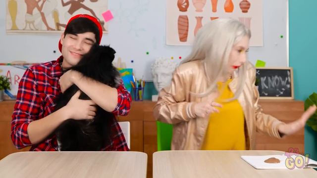TEACHER VS ME VS PRINCIPAL CHALLENGE | Hilarious School Hacks, Funny Moments by 123 GO! смотреть онлайн