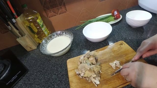 Блины с припеком по-деревенски с курицей и зеленью. смотреть онлайн