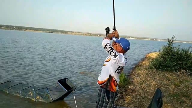 Как ловить леща на Егорлыкском водохранилище. смотреть онлайн