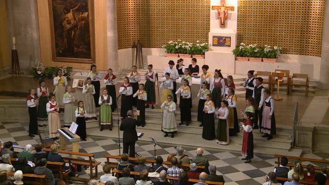 Calicantus Children's Choir - "Stars" - Ēriks Ešenvalds - live in Pamplona, Spain 2017 смотреть онлайн