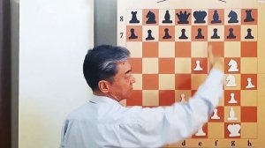 1) Атака Фишера. Фишер-Мягмарсурен.1-0.(1970г.межзональный) Староиндийская схема.