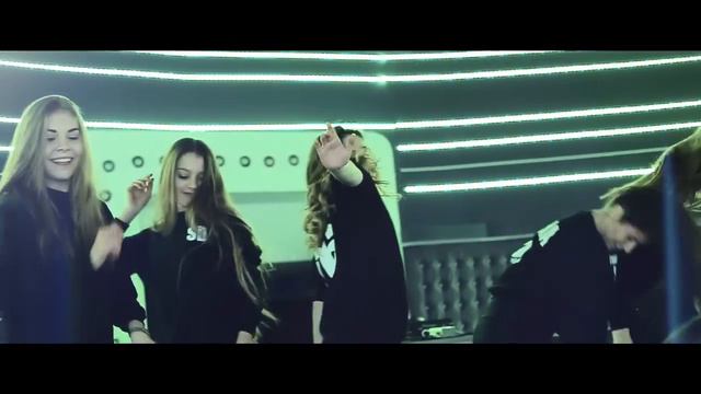 SDcrew смотреть онлайн