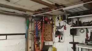 Столик для гаража из станины от старой гладильной доски