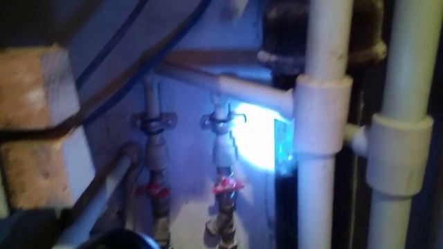 Замена стояков горячей и холодной воды часть3.