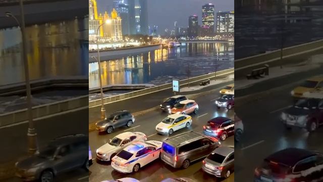 Краснопресненская набережная || Krasnopresnenskaya embankment смотреть онлайн