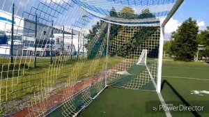 Как правильно вешать сетку на футбольные ворота.