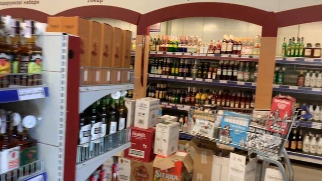 ОБЗОР МАГАЗИНА МЕТРО! ДЕШЕВЫЙ ШОКОЛАД И НЕВКУСНЫЙ КОФЕ! ХАРЬКОВ УКРАИНА 2019 | Arina Belaja смотреть онлайн