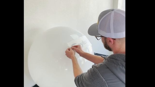 Installing a Vinyl Decal on to a MegaBalloon смотреть онлайн