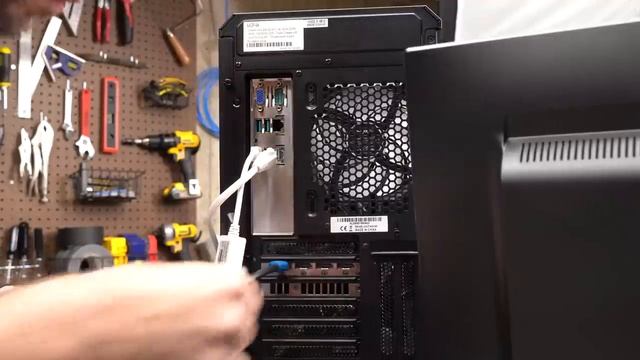 128-core MONSTER Arm PC: faster than a Mac Pro! смотреть онлайн