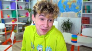 Пранки над Друзьями в школе Часть 2 || Смешные моменты с Одноклассниками