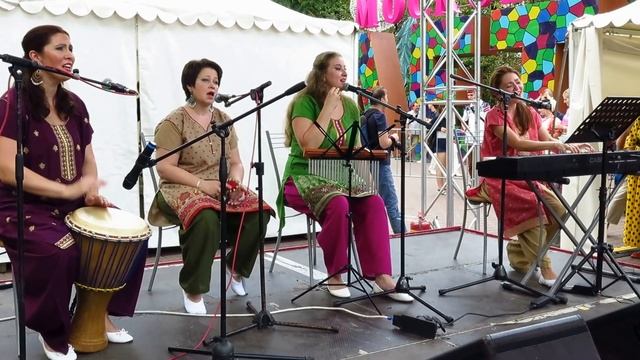 Фолк группа МАУНА индийские мантры 2 смотреть онлайн