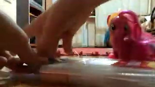 ОБЗОР БЛЕСТЯЩИХ РУЧЕК И КЛЕЙ-КАРАНДАШ смотреть онлайн