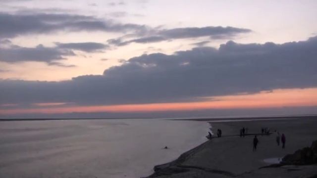 Прилив во время заката. Mont Saint-Michel. смотреть онлайн