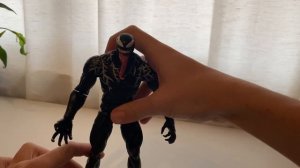 ОБЗОР НА ФИГУРКУ ВЕНОМА ОТ МАРВЕЛ LEGENDS