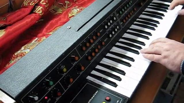 VERMONA SYNTHESIZER // Vintage Analog German Synth Keayboard
