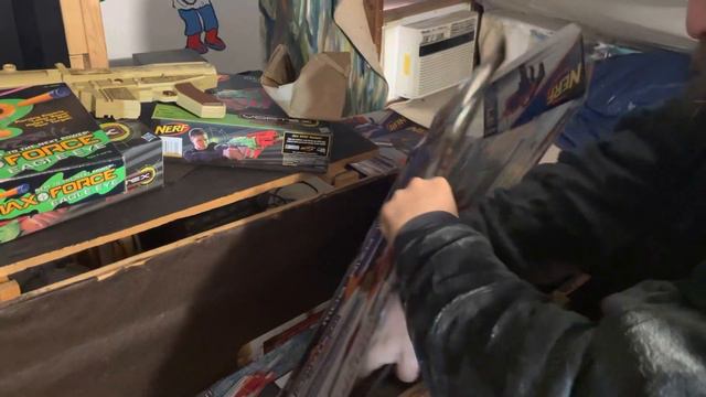 Opening the Nerf Time Capsule смотреть онлайн