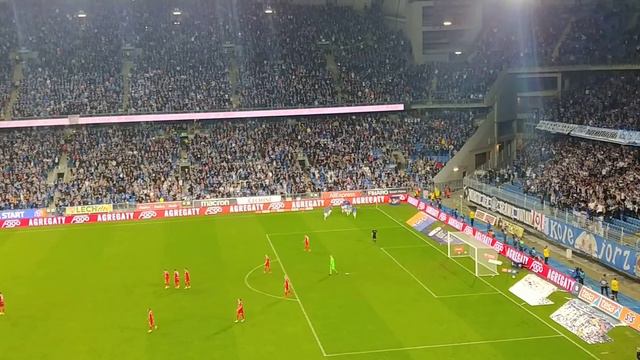 Mikael Ishak - Panenka Penalty and Goal Announcement - Lech Poznań 5-0 Wisła Kraków смотреть онлайн
