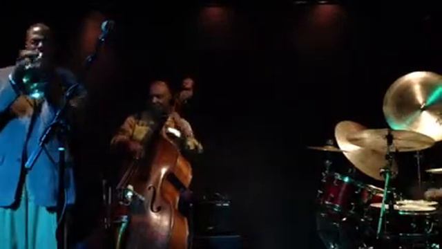 SWINGING ALPHONSE MOUZON, HENRY FRANKLIN, THEO SAUNDERS & NOLAN SHAHEED @ The RG Club in Venice, CA смотреть онлайн