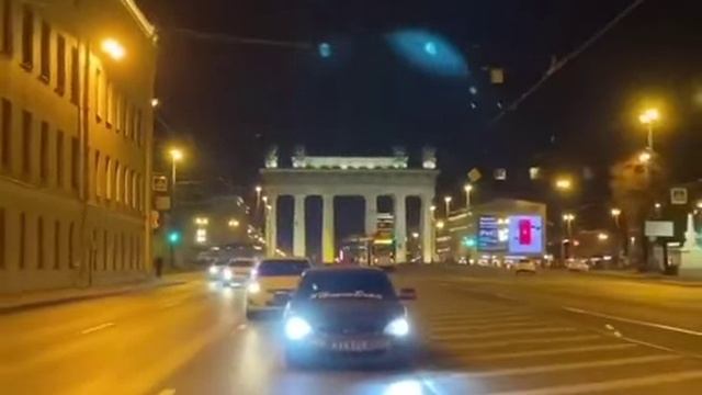 Очередной хам с автоматом смотреть онлайн