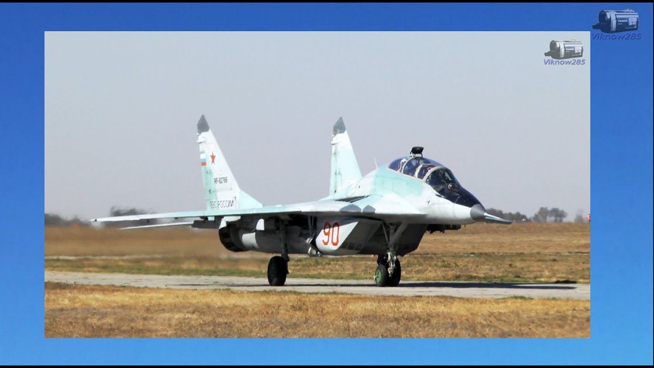 Авиашоу празднование 70 летия учебной авиационной базы в Кущевской 2015 год /Aerobatic team "Swifts" смотреть онлайн