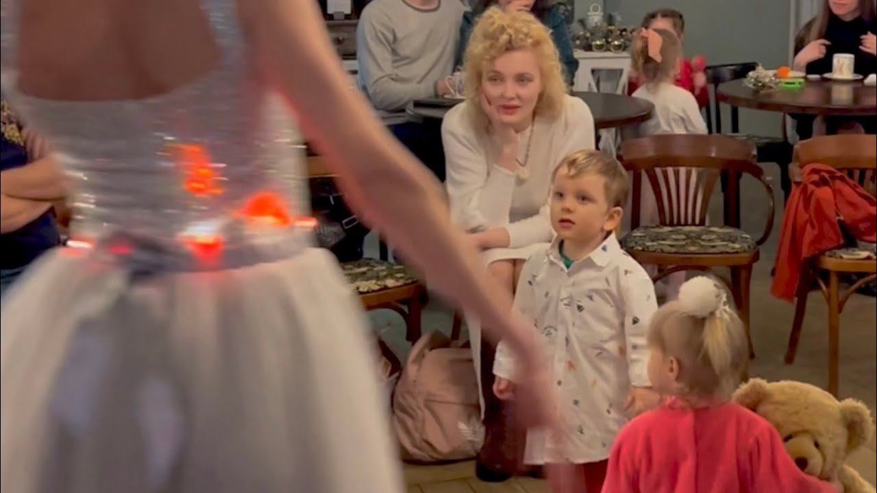 It Seems Gavriil Wouldn't Be A Ballet Boy - Не быть Гавриилу солистом балета :)