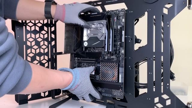 MasterFrame 700 Watercooled Build