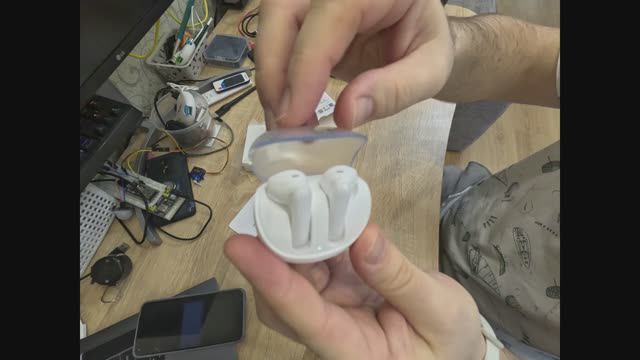 Распаковка наушников OPPO Enco Air3 смотреть онлайн