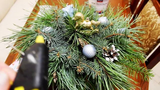 Зимняя композиция. Яркий букет своими руками. Зимний букет . Мастер класс. #новогодняякомпозиция смотреть онлайн
