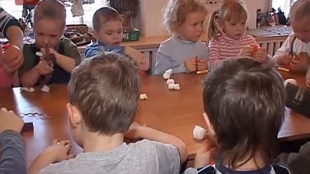 открылась выставка кукол и изделий из глины.avi смотреть онлайн