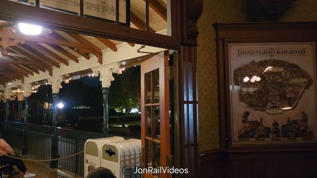 3/14/24 Pre: The Disneyland Railroad: Excursion 3 arrives at Main Street(5) смотреть онлайн