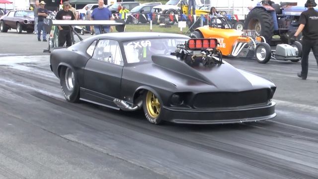 Blown Alcohol 526 Boss Ford Hemi in a 1969 Mach 1 Mustang смотреть онлайн