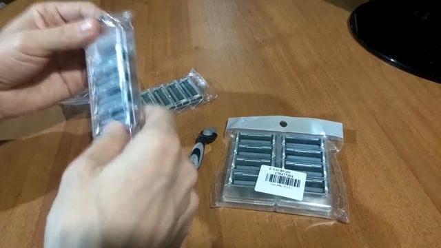 Бритвенный станок и сменные лезвия с сайта Gearbest смотреть онлайн