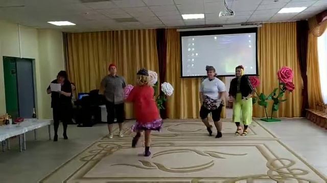 МБДОУ "Детский сад 160" шуточный номер на "День дошкольного работника" смотреть онлайн