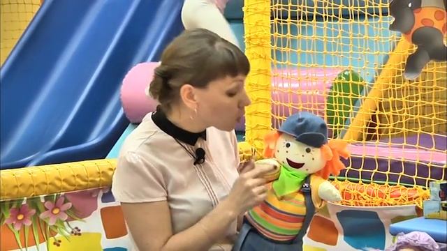 Английский на 5! Урок 12. Часть 1. Учимся говорить. Мои игрушки смотреть онлайн