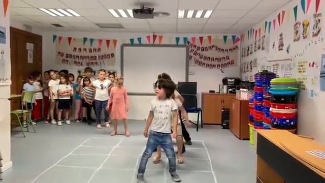 ? BORBOLETINHA - Canción Infantil Brasileña